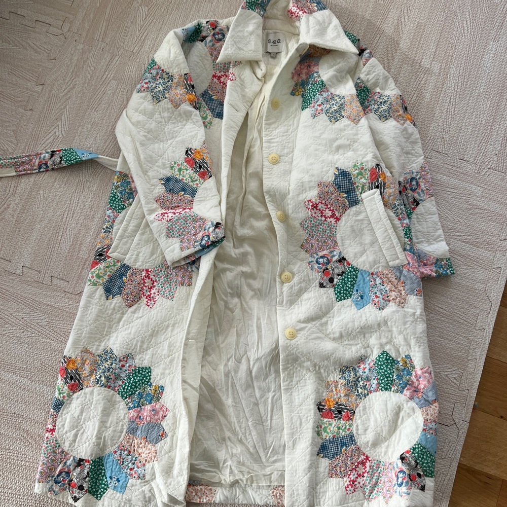 Quilt trench by sea